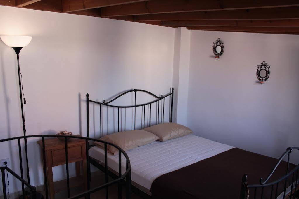 הוילה Rhodes City Old Town Roloi House מראה חיצוני תמונה